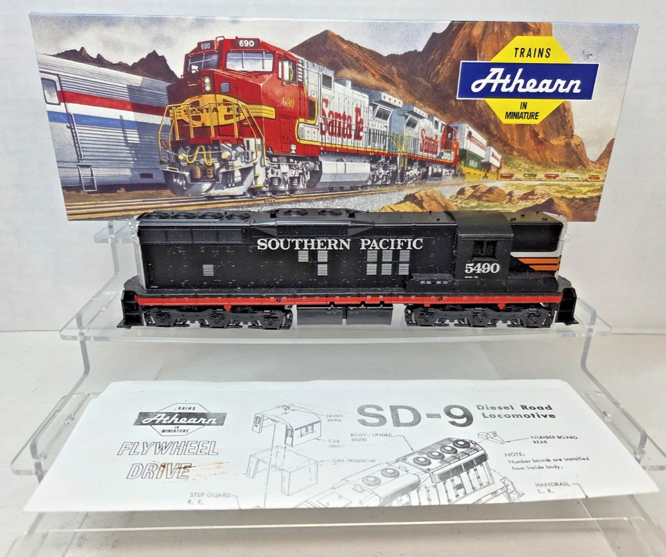 Athearn HO Southern Pacific SP 5490 Black Widow SD9 Powered 3807 Locomotive - Image 1 of 4