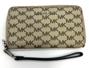 Michael Kors Jet Set Travel Multi-Function Phone Wallet Wristlet Natural Denim - Picture 1 of 7