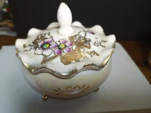 Vintage Footed Trinket Box With Purple Flowers and Gold 4'' - Picture 1 of 7