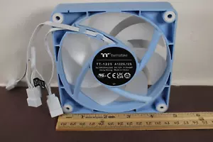 Jasnoniebieski Thermaltake TT-1225 A1225L12S 12V .30A Bezszczotkowy wentylator chłodzący PC LQQK - Zdjęcie 1 z 9