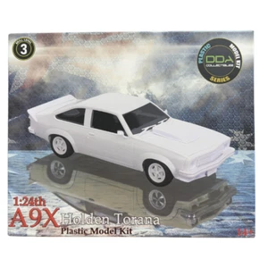 DDA 810K 1/24 A9X Torana Sealed Body Opening Bonnet with Engine Plastic Model Ki - Picture 1 of 2