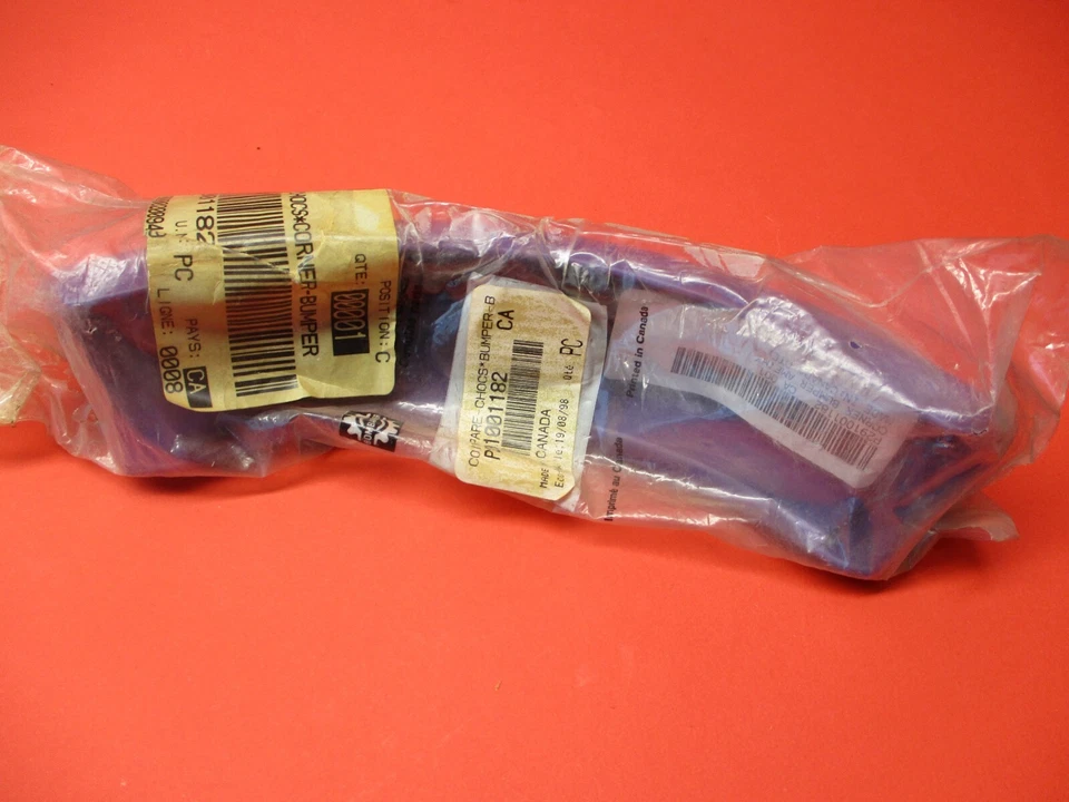 НОВЫЙ ИЗ СТАРЫХ ЗАПАСОВ ОРИГИНАЛЬНЫЙ OEM SEA-DOO УГЛОВОЙ БАМПЕР 291001182 - Изображение 1 из 1