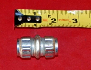 Lot of 19 Thomas & Betts #5120 1/2" Metal EMT Couplings - Picture 1 of 4