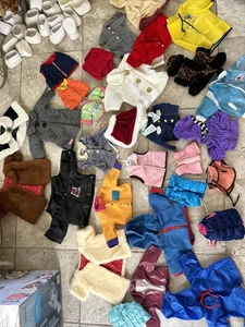 Großes Konvolut alter und antiker Puppenjacken und Westen - Bild 1 von 7