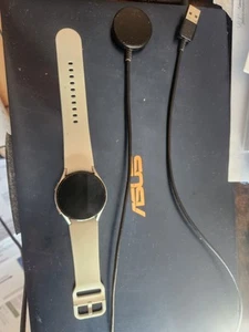Samsung Watch 4 40mm - Bild 1 von 2