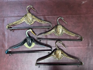 SET 4 HAND PAINTED GOOSE DUCK WIDE SHOULDER CLOTHES HANGER 17 X 2” SWIVEL TOPS - Picture 1 of 8