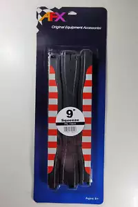 AFX 70604 9" Squeeze Track (paquete de 2) - Imagen 1 de 4