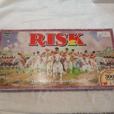Risk The World Conquest Board Game - Parker 1992 - Complete - Image 1 of 4
