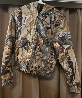 Outfitters Ridge Fusion 3-D Quilted  Camo Hood Jacket Youth L (12/14)  - Image 1 of 4