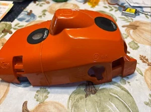 Husqvarna 435 -440 X-Torq Motorsäge OEM Top Cover belüftet Froschhaut 5442149 - Bild 1 von 7