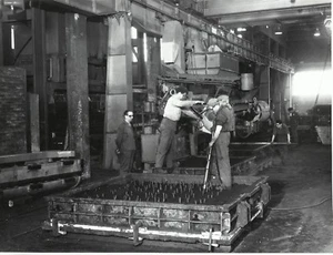 PINEROLO_ BELOIT ITALIA_ INTERNO STABILIMENTO_ FOTOGRAMMA _ ANNI SESSANTA ? - Picture 1 of 1