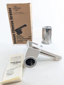 Pampered Chef Cheese Grater #1275 Deluxe Hand Grater Kitchen Gadget Tool - EUC - Picture 1 of 10