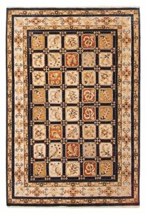 Traditional Hand Knotted Area Rug 4'2" x 6'1" Wool Carpet - Picture 1 of 9