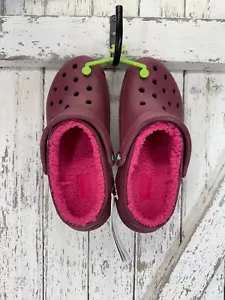 Crocs Unisex Red Pink Lined Clog Warm and Fuzzy Slipper Shoes M7 W9 - Bild 1 von 7