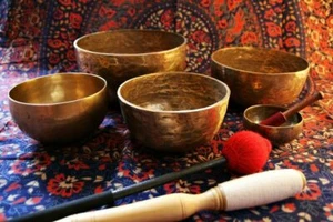 TIBETAN SINGING BOWLS CD, RELAXATION, MEDITATION, HEALING, NEW AGE HEALTH, PEACE - Picture 1 of 1