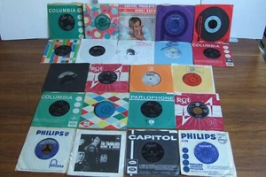 JOB LOT 22 x 7" SINGLES GOOD TITLES - THE BEATLES /BEACH BOYS / WHAM/BREAD L74 - Picture 1 of 15