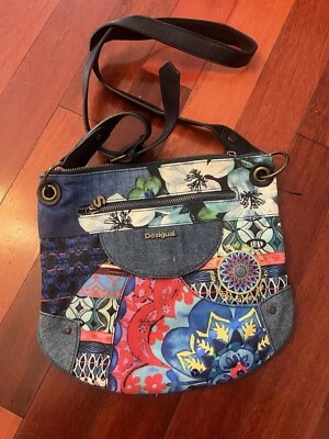 Bolso de mano/bolso de hombro estilo retazos Desigual Foto 1 de 2
