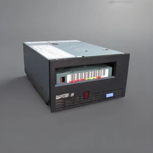 IBM LTO5 LTO Ultrium 5 External Tape Drive; PN 00V7342 M12732E  - Afbeelding 1 van 5
