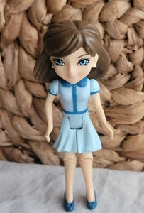 Little Tikes Place Dollhouse Mom Parent Figure Brunette Brown Hair Blue Dress - Picture 1 of 3