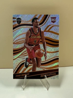 2021–22 Panini Revolution — дебютант Эван Мобли No143 (RC) - Изображение 1 из 2