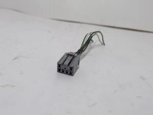 2001-2007 Toyota Highlander Tail Light Lamp Socket Backup Reverse Connector A66 - Picture 1 of 6
