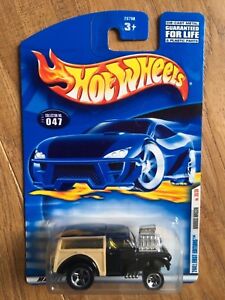 2001 HOT WHEELS FIRST EDITIONS SERIES MORRIS WAGON Black with Blown Engine