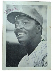 Foto Autografiada Premium "Dulce" Lou Johnson Con Estadísticas Traseras Dodgers... - Imagen 1 de 3