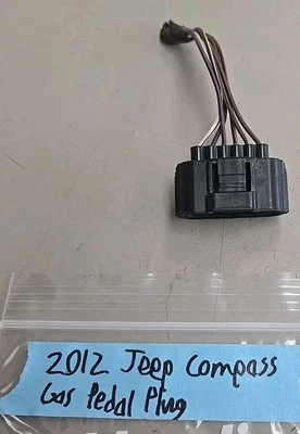 Jeep Compass 2012 acelerador pedal de gasolina enchufe 04891585AC Foto 1 de 3