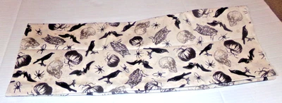 Telas Windham Espeluznantes Diseño Rosemarie Lavin 51557 Calaveras Cuervos Calabazas 64x44" Foto 1 de 4