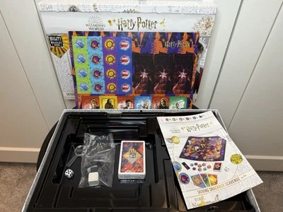 Harry Potter Game Wizarding World  Skiving Snackbox Scavenge 2 to 4 Players 8+ - Image 1 of 4