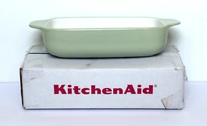 Plato para hornear Kitchen Aid 1,5 qt verde claro y blanco - NUEVO en caja - Imagen 1 de 6