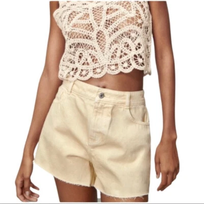 Pantalones Cortos Zara Para Mujer Talla ALTA Amarillo Pastel Talla 4 5520/104 Nuevos con Etiquetas Foto 1 de 4