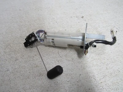 11-15 SUZUKI GSXR750 GSXR 750 600 FUEL PUMP GAS IN TANK PETROL STOCK OEM #3338 Foto 1 de 4