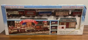 Set treno natalizio Dickensville 171L vintage 1994 stazione con suono mai aperto - Foto 1 di 10