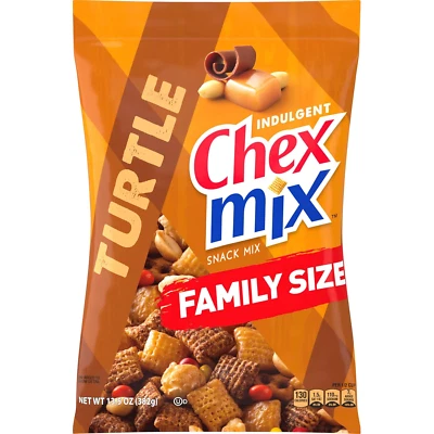 Mezcla de bocadillos Chex Mix Turtle, bolsa de 13,5 oz Foto 1 de 4