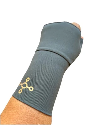 Mangas de muñeca Tommie de recuperación de cobre con palma tamaño mediano gris paloma NUEVO Foto 1 de 3