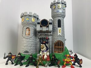 Fisher-Price Vintage 1994 Great Adventures Castle Playset 8 Figures 1 Horse
