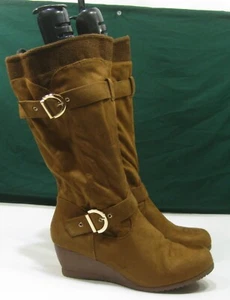 Botas TAN 2.5" Tacón de Cuña Alto Punta Redonda RODILLA MUJER Talla 7.5 - Imagen 1 de 5