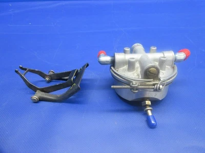 Filtro de combustible Piper PA-24-250 Comanche con soporte y brazo P/N 22312-00 (0925-708) Foto 1 de 4