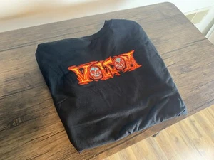 New Volcom Stone Skull T Shirt Menโs M Black Red Skate Board Tees ๐๐น - Picture 1 of 5