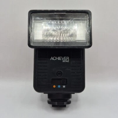 ACHIEVER 321AZ VINTAGE FLASH UNIT FOR CAMERA Made In Hong Kong - Image 1 of 4