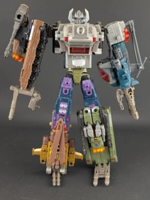 Combinador Energon Transformers United Bruticus completo Takara UN-EX Generations Foto 1 de 4