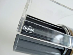 Braun Design HL 2/23 Autolüfter Oldtimer R. Weiss für VDO Lüfter - Picture 1 of 8