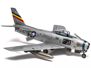 Level 2 Model Kit North American F-86F Sabre Aircraft with 2 Scheme Options 1/48 - Picture 1 of 5