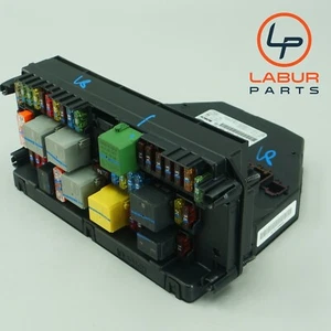 W204 08-15 Mercedes C Class Front SAM Fuse Box Module C1693 - Picture 1 of 8