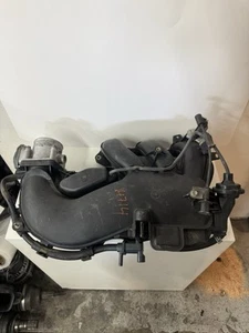 05-11 TOYOTA TACOMA 4.0L RWD AT UPPER INTAKE MANIFOLD WITH THROTTLE BODY OEM - Picture 1 of 9