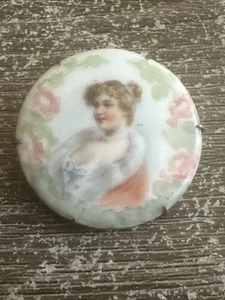 Antike Vintage Porzellan Portrait Anstecknadel Brosche Verschluss schöne Frau / Dame sehr guter Zustand - Bild 1 von 8