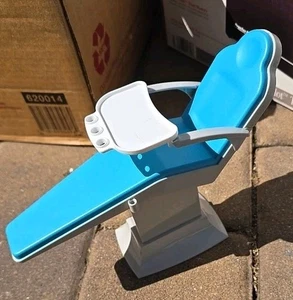 Barbie Doll 1996 Dentist Dental Patient Chair Vintage Furniture - Picture 1 of 5