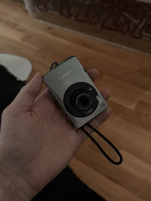 Canon IXUS 75 Digitalkamera Digicam Vintage Point And Shoot 7.1 Megapixel - Bild 1 von 4