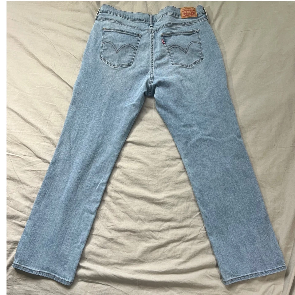 Pantalones de mezclilla rectos clásicos para mujer LEVI'S 414 lavado claro talla 16W elásticos 34x29 Foto 1 de 4